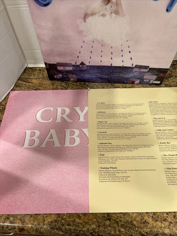 Melanie Martinez CryBaby Spilled Milk Hot Topic Exclusive Vinyl RARE Ltd Edition - Image 3 of 4