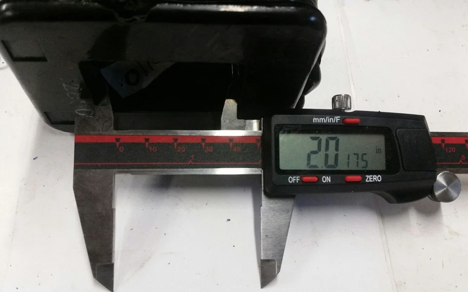 * * 新 * * 年 #(011028500) 208/220 伏线圈。           NNB — 第 4/4 张图片