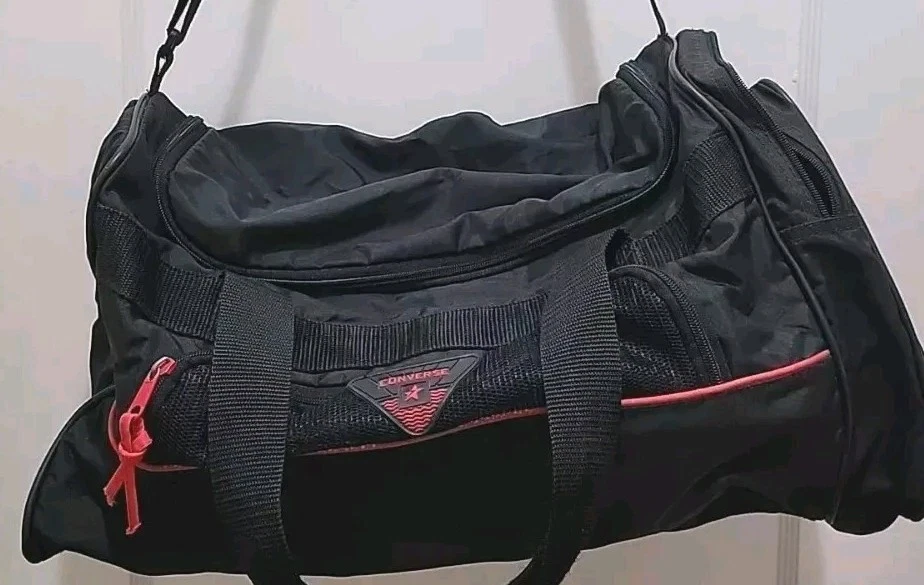 Bolso de Entrenamiento Gimnasio Converse All Star Duffle Negro Rojo. Cremallera. Correas. Vintage Foto 2 de 4