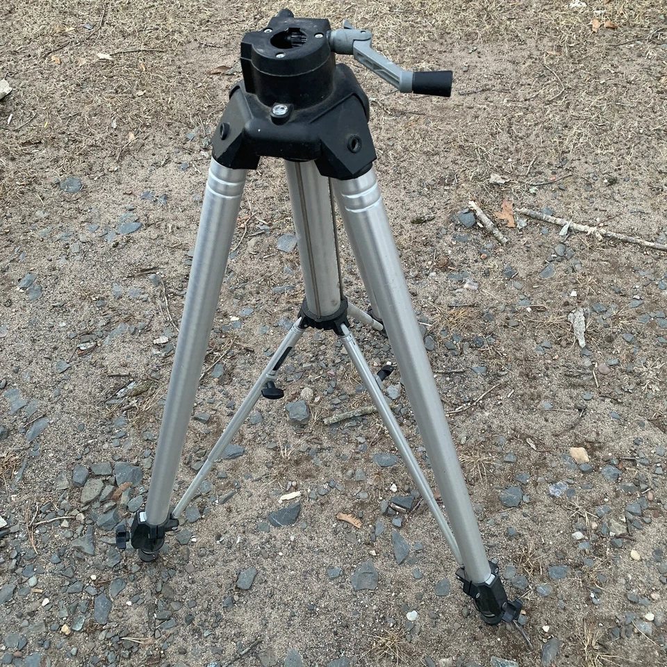Bogen Manfrotto Tripod 3068 USED No Head - Image 3 of 4