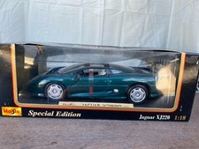 1/18 MAISTO 1992 JAGUAR XJ 220 GREEN AND GRAY INTERIOR 1A