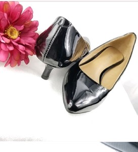 naturalizer kitten heels