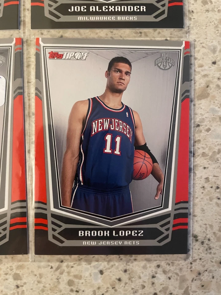 Lote de 12 tarjetas de novato Topps Tip-Off 2008-09 Red Border Parallels #/2008 Foto 2 de 4