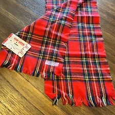 New Vintage Fringe Mans wool scotland Scarf red plaid 44"'x8" The Bon Marche