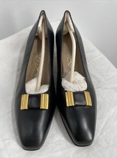 SALVATORE FERRAGAMO FLORENCE Square Black Leather Heel Pumps Size 9 width AA