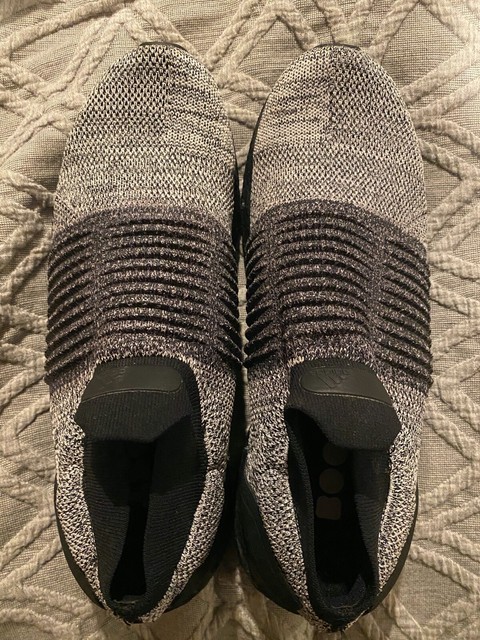 adidas ultra boost laceless mid black oreo