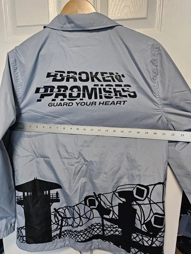 Broken Promises Jacket Mens Medium Guard Your Heart Scorpion Coaches Windbreaker image 7