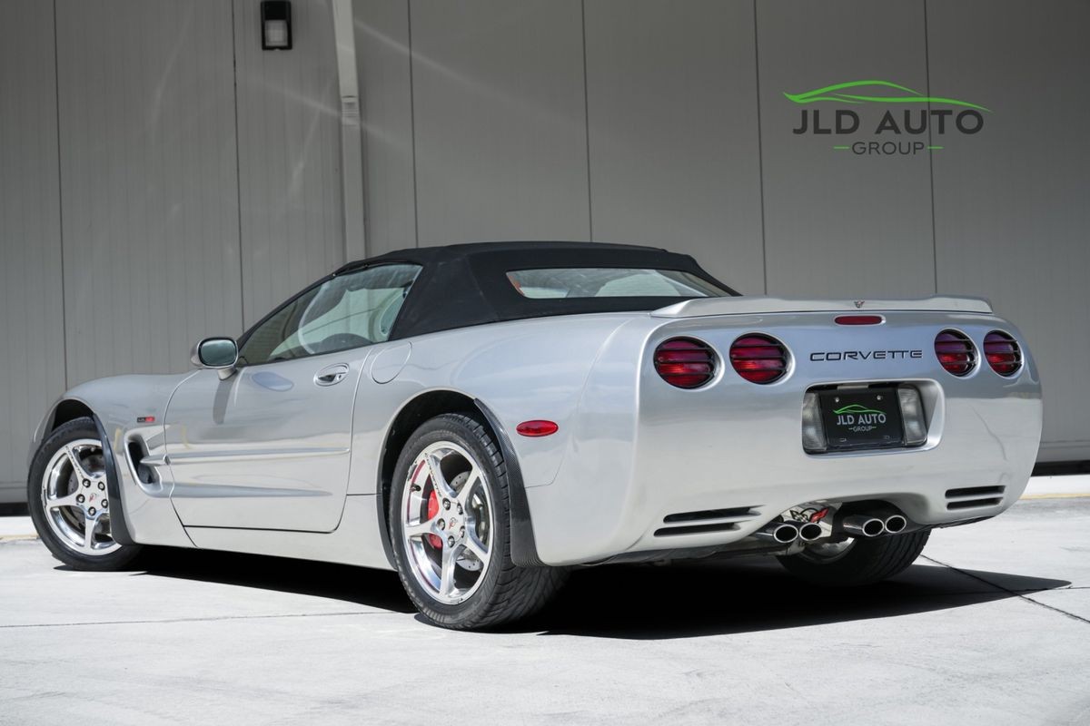2004 Silver Chevrolet Corvette   | C5 Corvette Photo 8