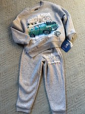 FORD MOTOR 2 Piece Gray Sweatshirt Pants Set Sz 4 Youth Holiday Graphic Print