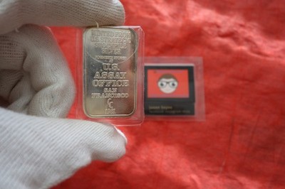 Vintage 1981 US Assay Office San Francisco 1 Troy Ounce .999 Fine Silver Bar 