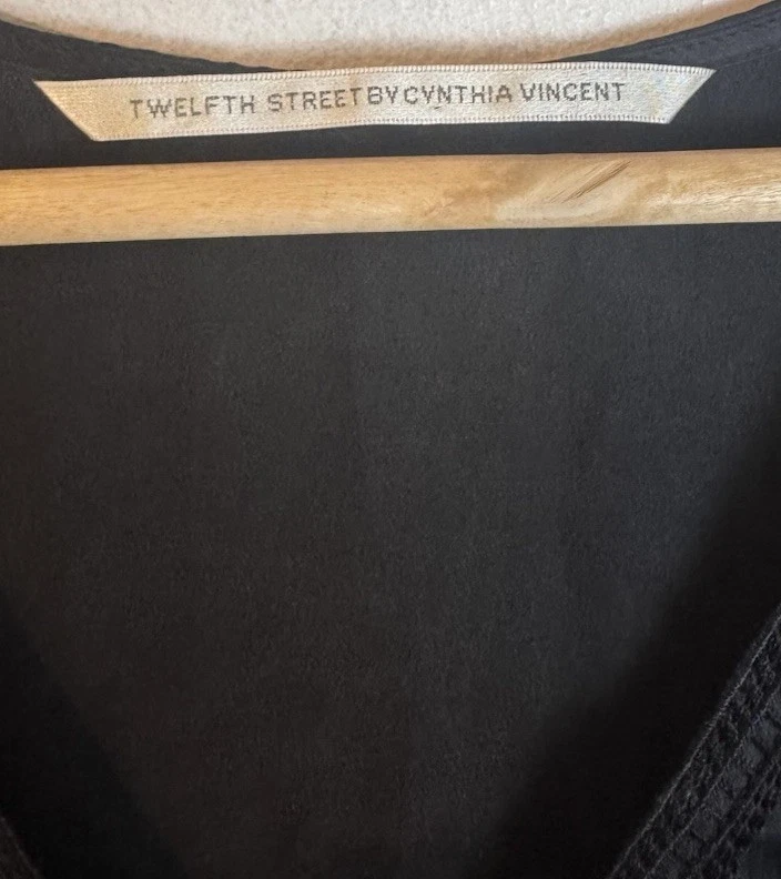 Twelfth Street Cynthia Vincent Black Washed Silk Embroidered Tunic Blouse Small - Image 4 of 4