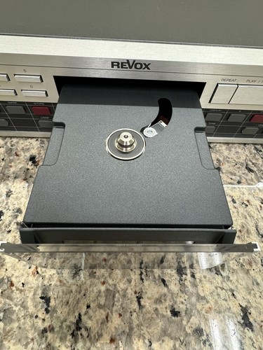 Revox B225 CD Player - Restored - Picture 7 of 16