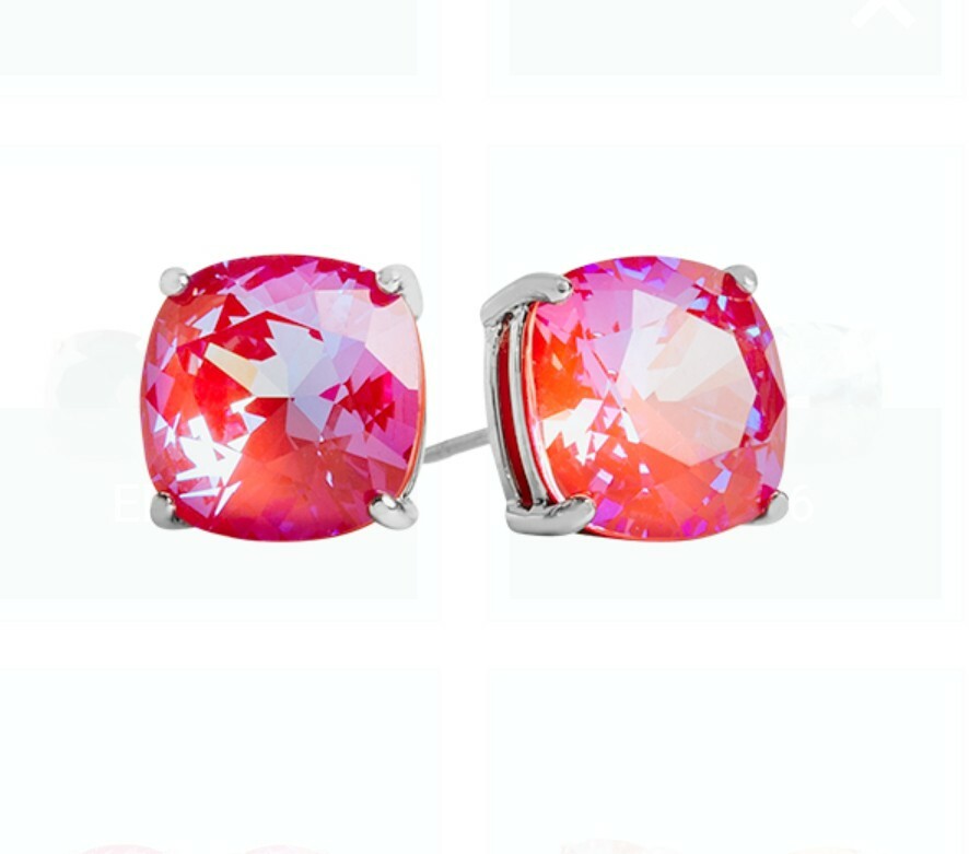 Royal Red DeLite Post Stud Royal Red DeLite Post Stud