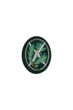 heer ski troops oakleaf and ski sleeve insignia early model