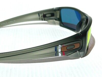 OAKLEY Fuel Cell HERITAGE USA INK POLARIZED Galaxy Ruby Sunglass 9096