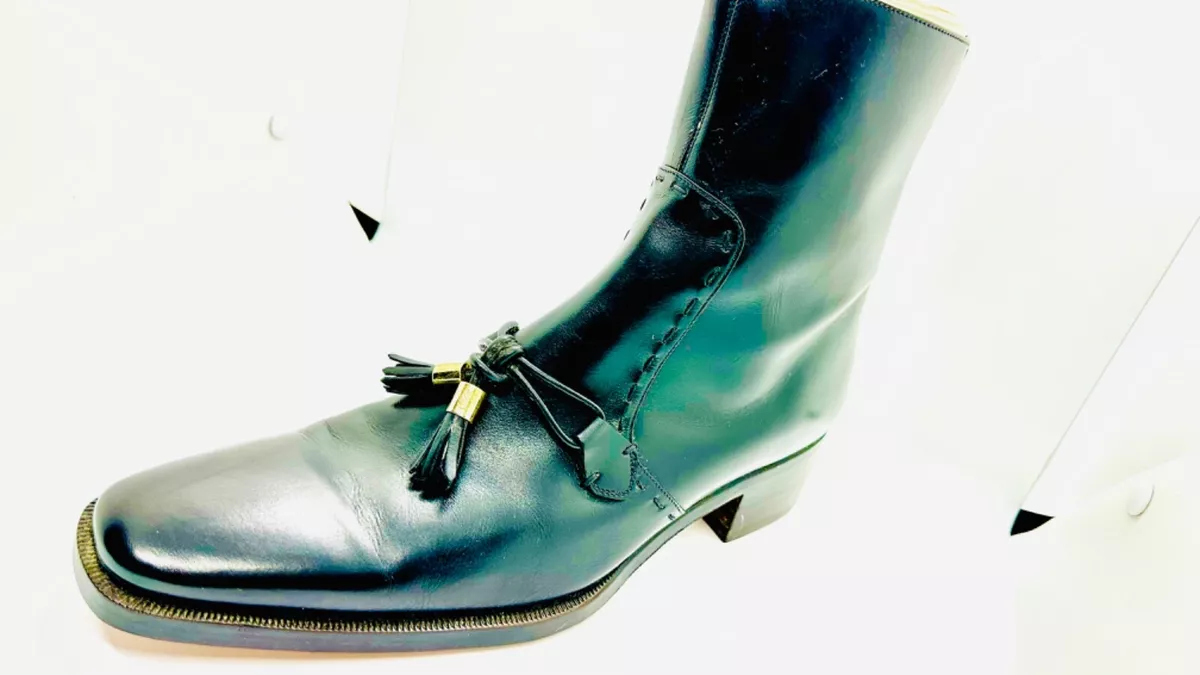Ysl johnny boot sale