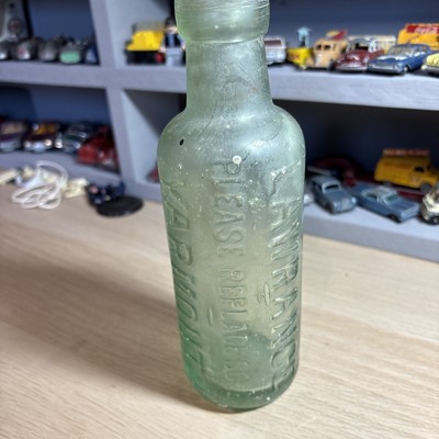 LAWRANCE  YARMOUTH  NORFOLK  LEMONADE GINGER BEER  SCREW TOP BOTTLE 