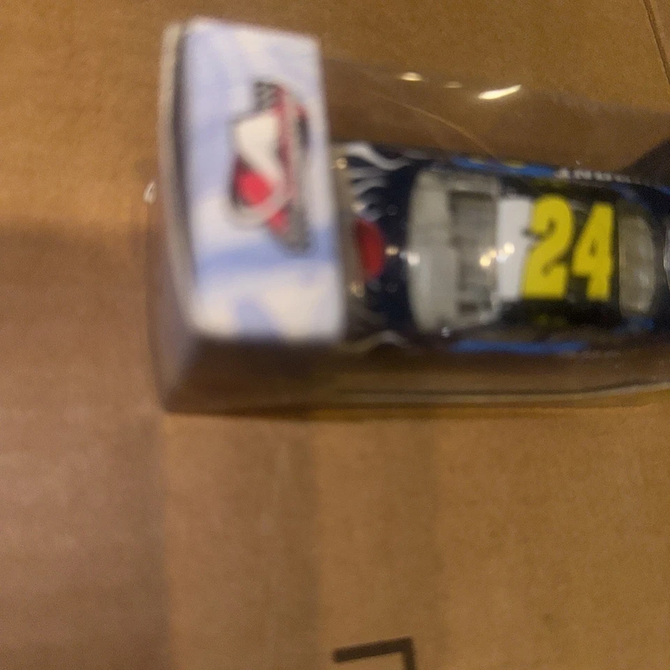 Jeff Gordon 2007 #24 Pepsi NASCAR COT Diecast 1:64 - Image 2 of 4