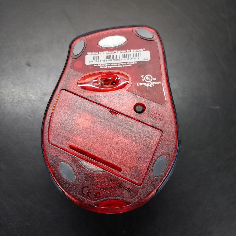 Microsoft Wireless Intellimouse Explorer for Bluetooth P/N X08 - Image 3 of 3