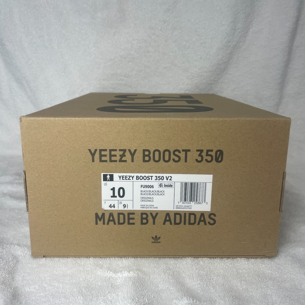 ゴウ Adidas Yeezy Boost 350 V2 Black Non-Reflective Size 10 Sneakers