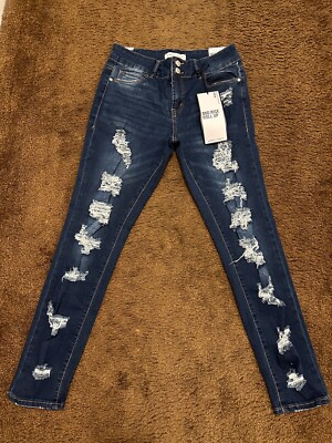 almost famous jeans Size