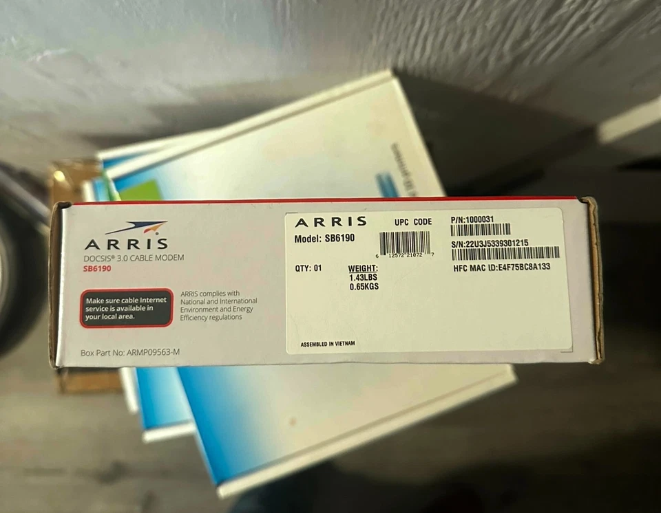 ARRIS SURFboard DOCSIS 3.0 Gigabit Cable Modem (White) - SB6190 - Image 3 of 3