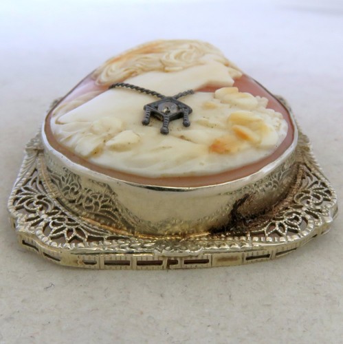 Antiguo broche prendedor de oro blanco de 14K con camafeo y diamante (11,8 g, 1,75") - Imagen 8 de 12