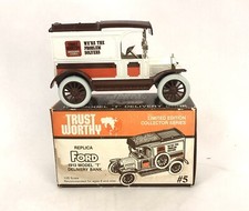 ERTL Die-Cast Coin Bank 1913 Model T Delivery Trust Worthy Hardware 9744