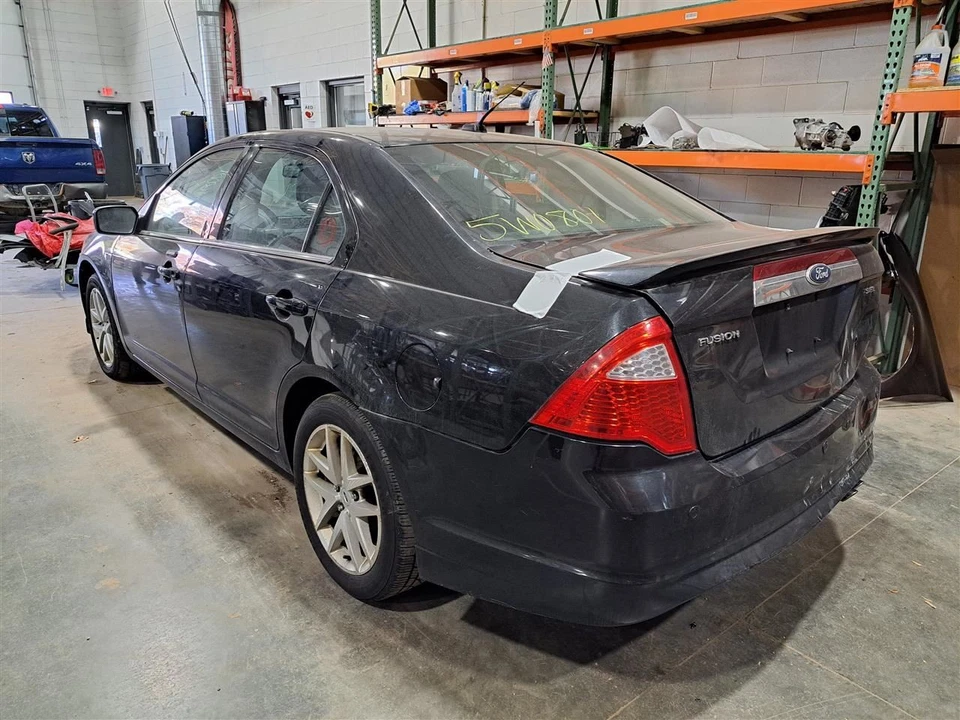 Fog Light 2011 Fusion Sku#4281324 - Image 4 of 4