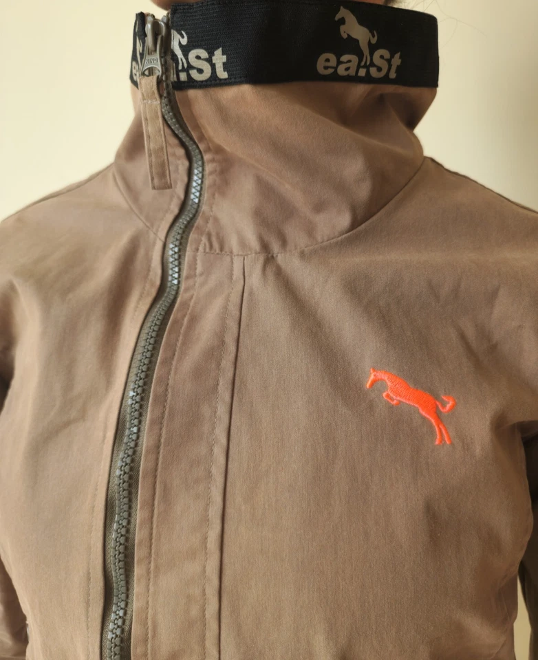CHAQUETA DE MUJER EA.ST SHELL S | EQUIPO DE EQUITACIÓN ECUESTRE | EN MUY BUEN ESTADO | RARA | VENTILADA Foto 4 de 4