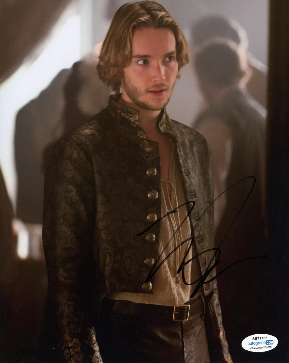 Toby Regbo Pictures and Photos