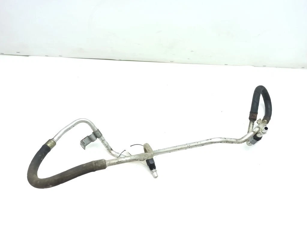 Jaguar XJ X308 XJ6 XJ8 Gearbox oil cooler pipe hose NNE4510AA  