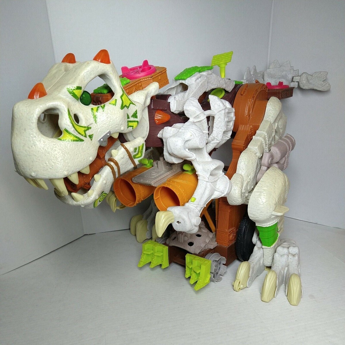 Imaginext Ultra T-REX Walking Dinosaur Fisher Price Lights Up 29