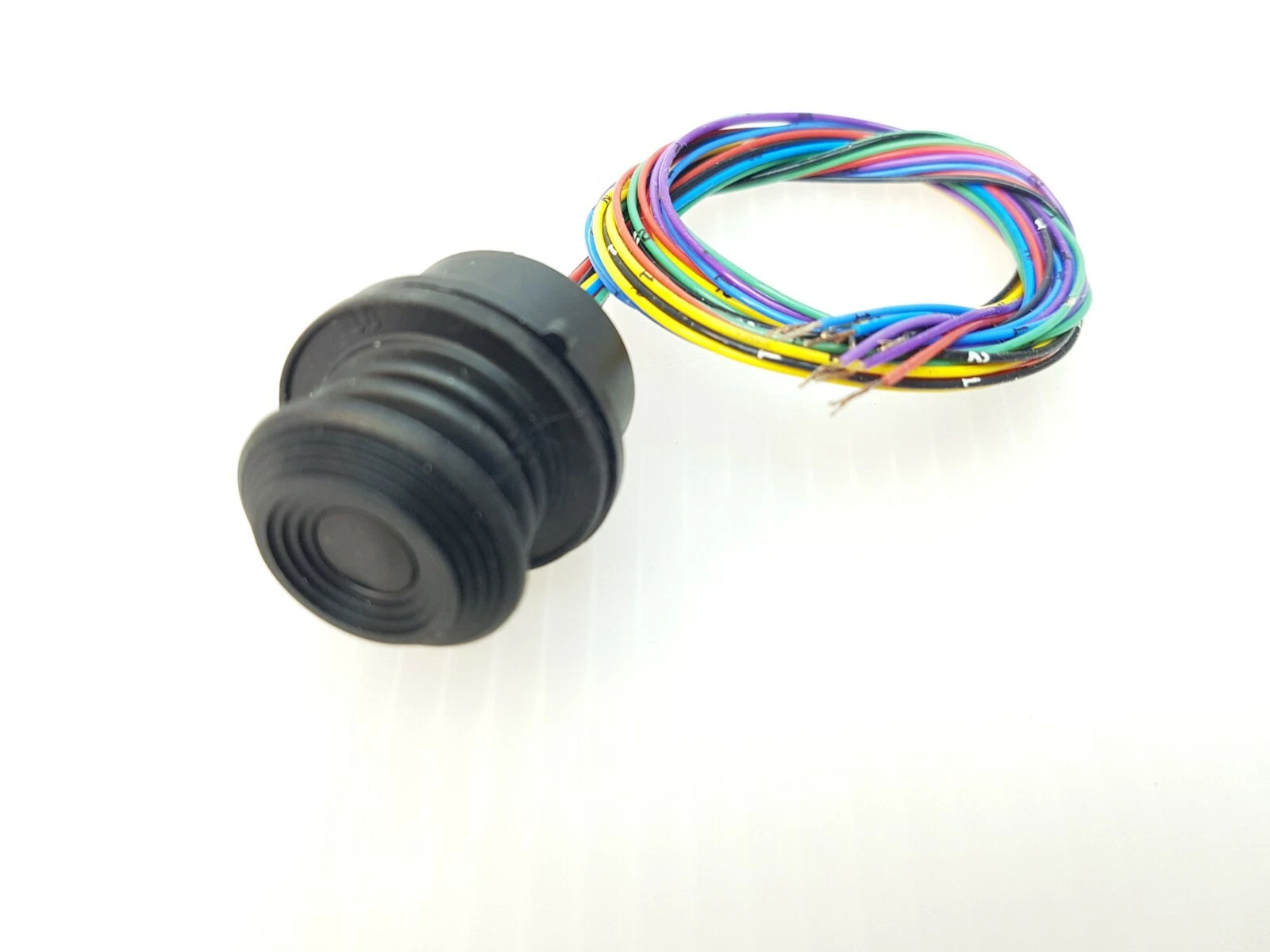 OTTO HTL4-0051 Hall effect finger joystick with rubber boot and colored flying leads