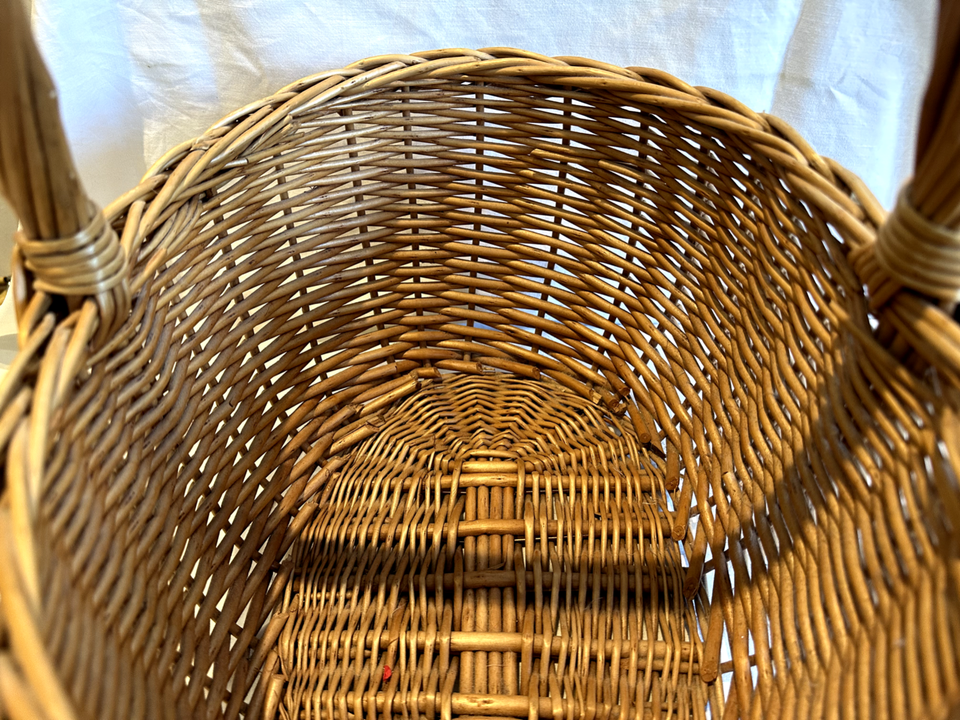 Vintage Wicker Shopping Picnic Basket with handle Height 20cm