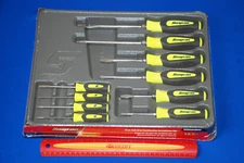 Snap-on NEW 10 Piece Combination Instinct Hi-Viz Soft Grip Screwdriver Set