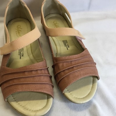 Sofwear by Beacon Astrid Mary Jane Tan Sandals  Flats 10 M Open Toe Closed Heel