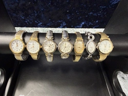 Vintage Timex Women's Watch Lot Indiglo Quartz Stretch Band Gold Tone 7 Watches