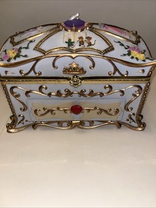Disney Cinderella Deluxe Ornate Musical Jewelry Box Dancing Figures Rare HTF
