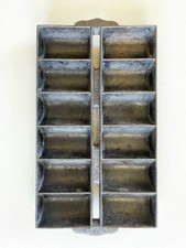 Vintage Cast Iron Cornbread/French Roll Mold Pan-12 Section-Unmarked  12”x7”