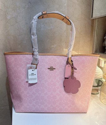 NWT COACH LARGE City Tote  Signature SOFT leather Powder Pink with Charms  CAL49