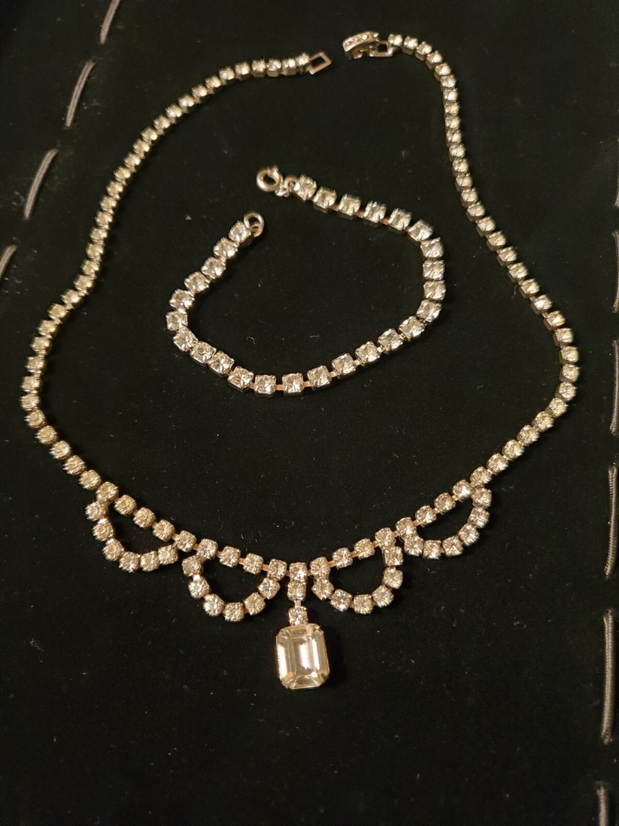 1930's Style Geometric Rhinestone Tassel Necklace - Silver