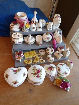 Choice Royal Albert Old Country Roses Bone China Trinkets: Atomizer/Bell/Trinket