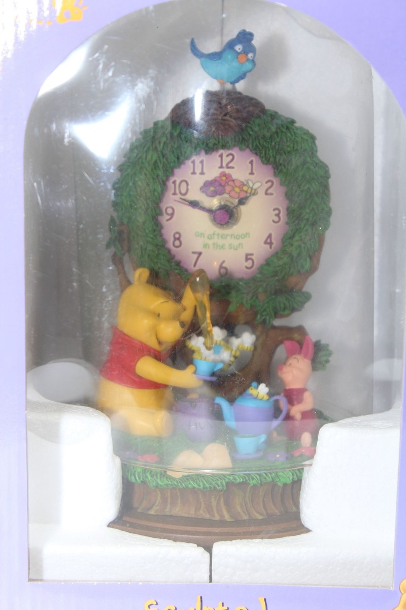 Disney Winnie Pooh Glass Dome Piglet Tree Pendulum Sculpted