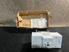 Cooper Lighting 400W 120/208/240/277 Volts, Light Fixture MHSS-400-MT-2V728A