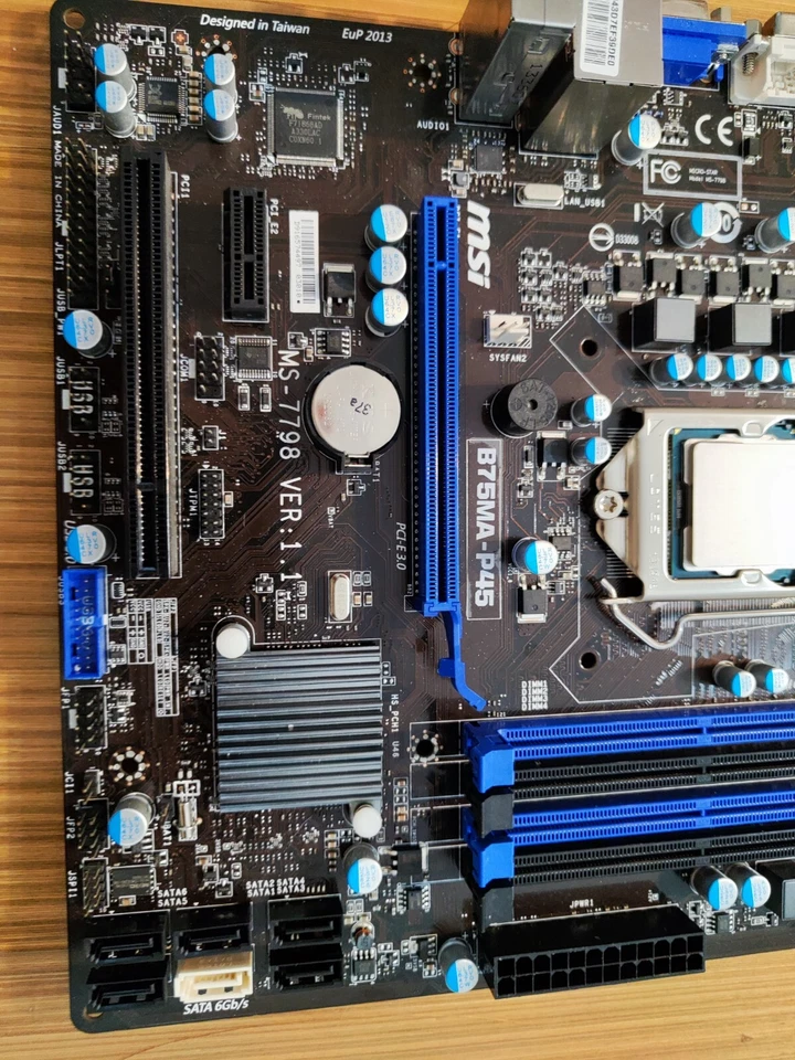 PLACA BASE MSI B75MA-P45 LGA1155 CPU CORE i5 3570 HASTA 4 X 3.80 GHZ - Imagen 3 de 4