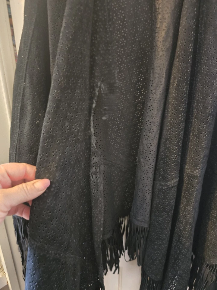 Poncho grande Suzanne Somers gamuza real flecos negros corte láser chal flor Foto 2 de 4