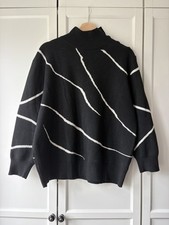 Sweewë Pullover | Schwarz Weiß | Schräge K...