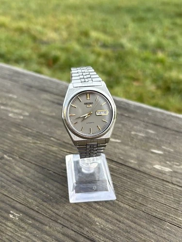 Vintage Watch Seiko 5 Automatic Japan Mechanical Wristwatch 1990s