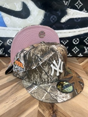 New Era Hat Club Real Tree 2022 New York Yankees Pink UV Holy